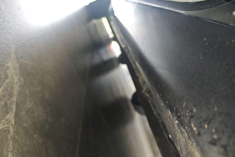 Used Hongqi H5 2025 1.5T DCT Xuan Ying Edition Right Side Sill