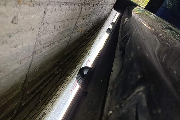 Used Hongqi H5 2025 2.0T Automatic Xuan Ying Edition Right Side Sill