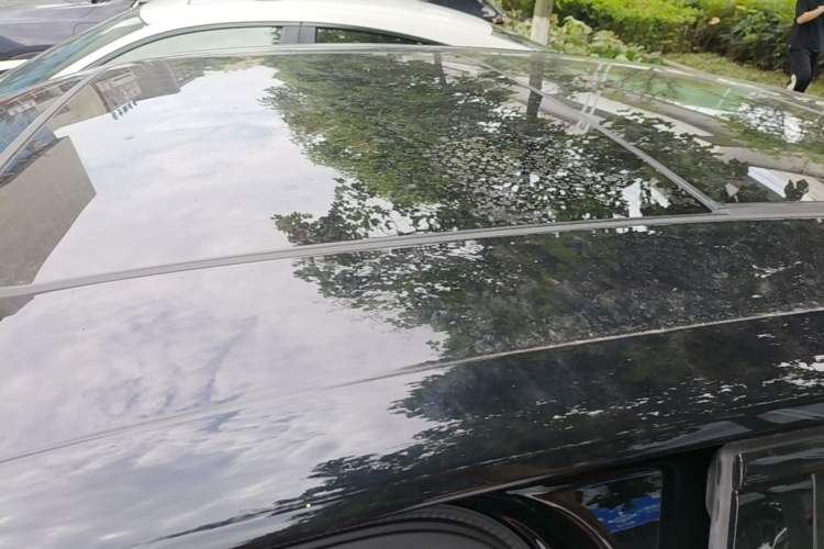 Used Hongqi H5 2025 2.0T Automatic Xuan Ying Edition Roof