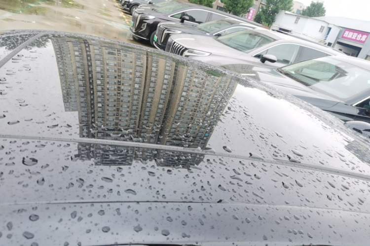 Used Hongqi H5 2025 2.0T Automatic Xuan Ying Edition Roof