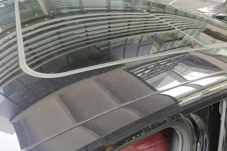 Used Hongqi H5 2025 2.0T Automatic Xuan Ying Edition Roof