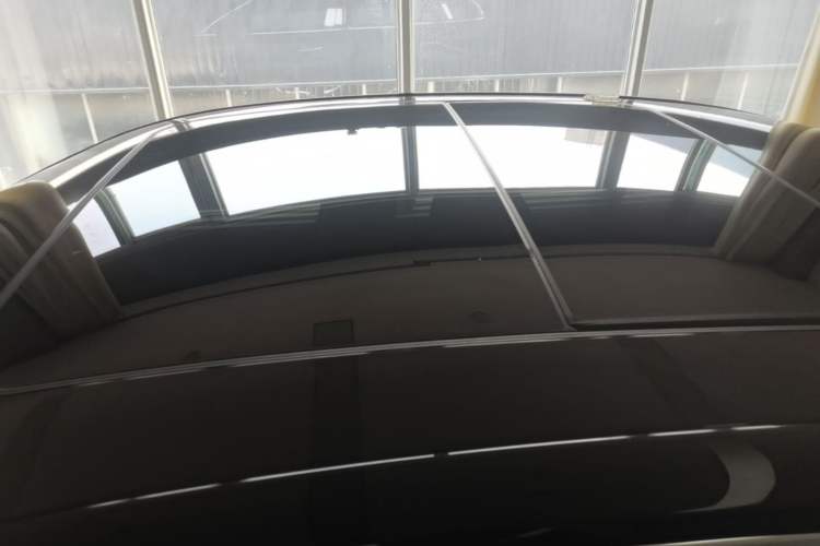 Used Hongqi H5 2025 2.0T Automatic Flag Edition – 500 000 Units Commemorative Version Roof