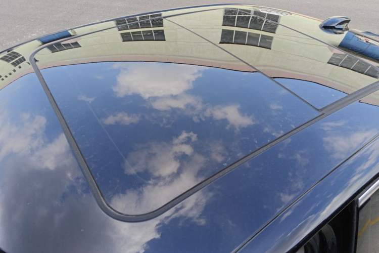 Used Hongqi H5 2025 1.5T DCT Qiyun 500 000th Unit Commemorative Edition Roof