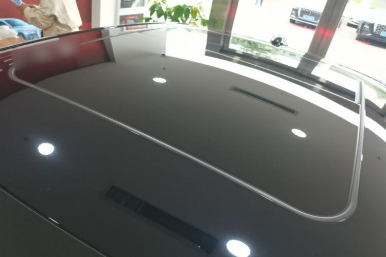 Used Hongqi H5 2025 2.0T Automatic Xuan Ying Edition Roof