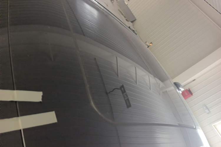 Used Hongqi H5 2025 2.0T Automatic Flag Edition – 500 000 Units Commemorative Version Roof