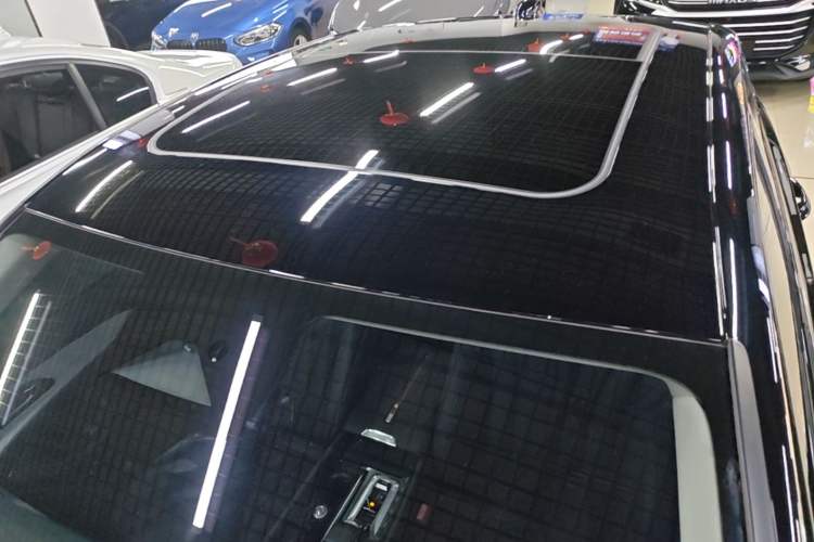 Used Hongqi H5 2025 2.0T Automatic Xuan Ying Edition Roof