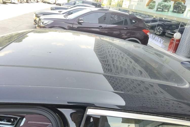 Used Hongqi H5 2025 1.5T DCT Qiyun 500 000th Unit Commemorative Edition Roof