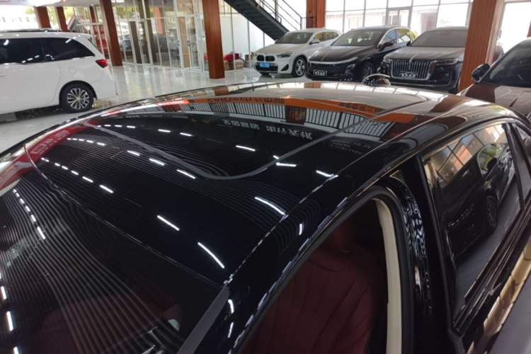 Used Hongqi H5 2025 1.5T DCT Xuan Ying Edition Roof