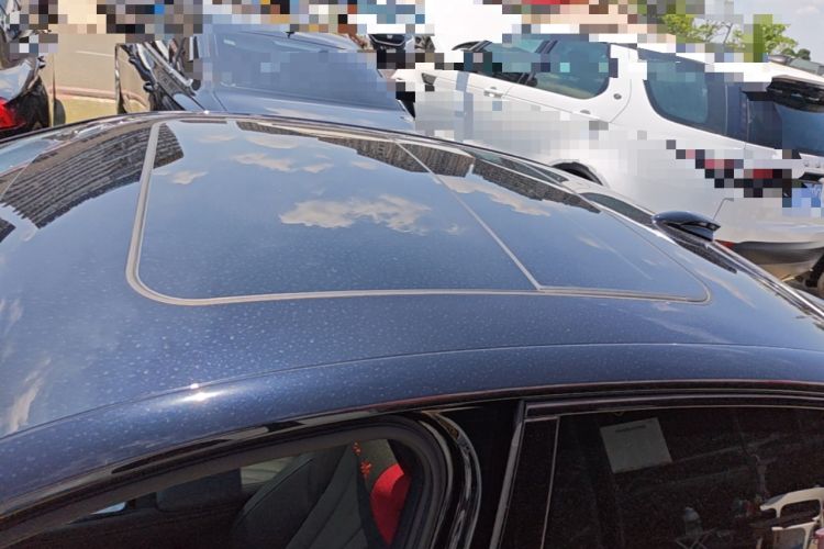 Used Hongqi H5 2025 1.5T DCT Xuan Ying Edition Roof