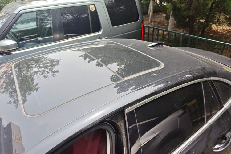 Used Hongqi H5 2025 1.5T DCT Qiyun 500 000th Unit Commemorative Edition Roof