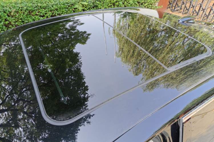 Used Hongqi H5 2025 1.5T DCT Qiyun 500 000th Unit Commemorative Edition Roof
