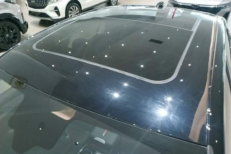 Used Hongqi H5 2025 1.5T DCT Qiyun 500 000th Unit Commemorative Edition Roof