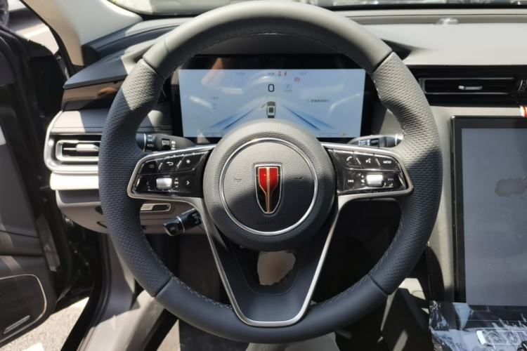 Used Hongqi H5 2025 2.0T Automatic Flag Edition – 500 000 Units Commemorative Version Steering Wheel