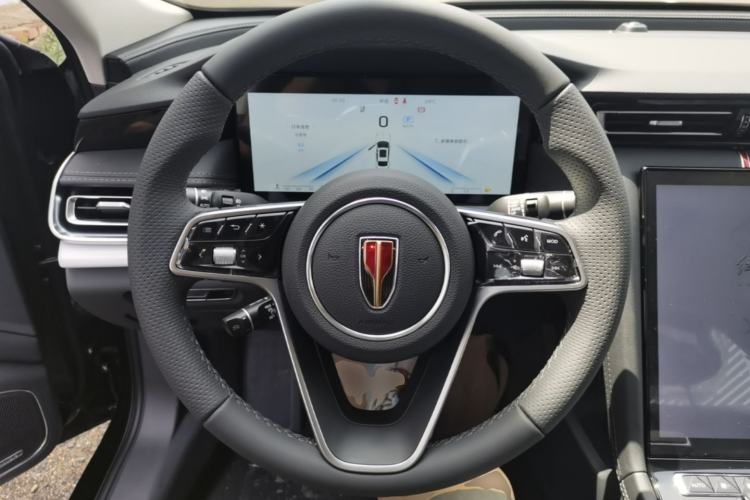 Used Hongqi H5 2025 2.0T Automatic Flag Edition – 500 000 Units Commemorative Version Steering Wheel
