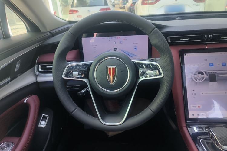 Used Hongqi H5 2025 2.0T Automatic Flag Edition – 500 000 Units Commemorative Version Steering Wheel