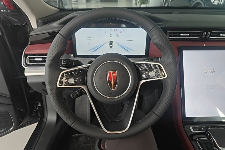 Used Hongqi H5 2025 2.0T Automatic Flag Edition – 500 000 Units Commemorative Version Steering Wheel