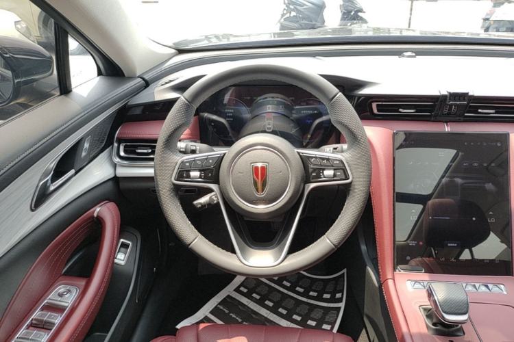 Used Hongqi H5 2025 2.0T Automatic Flag Edition – 500 000 Units Commemorative Version Steering Wheel