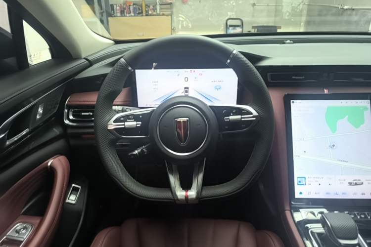 Used Hongqi H5 2025 Model 2.0T Automatic Xuan Ying 2 Million Units Commemorative Edition Steering Wheel
