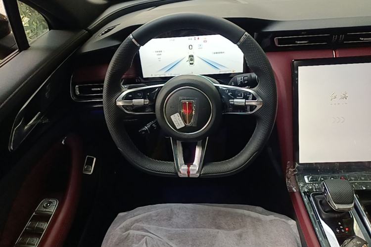 Used Hongqi H5 2025 Model 2.0T Automatic Xuan Ying 2 Million Units Commemorative Edition Steering Wheel