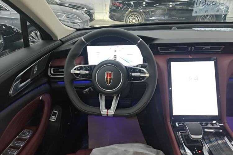 Used Hongqi H5 2025 Model 2.0T Automatic Xuan Ying 2 Million Units Commemorative Edition Steering Wheel