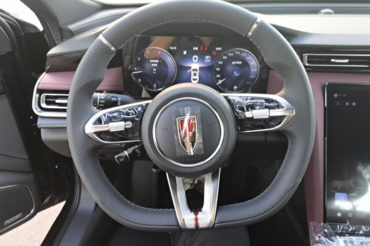 Used Hongqi H5 2025 Model 2.0T Automatic Xuan Ying 2 Million Units Commemorative Edition Steering Wheel