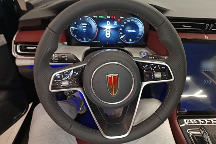 Used Hongqi H5 2025 2.0T Automatic Flag Edition – 500 000 Units Commemorative Version Steering Wheel
