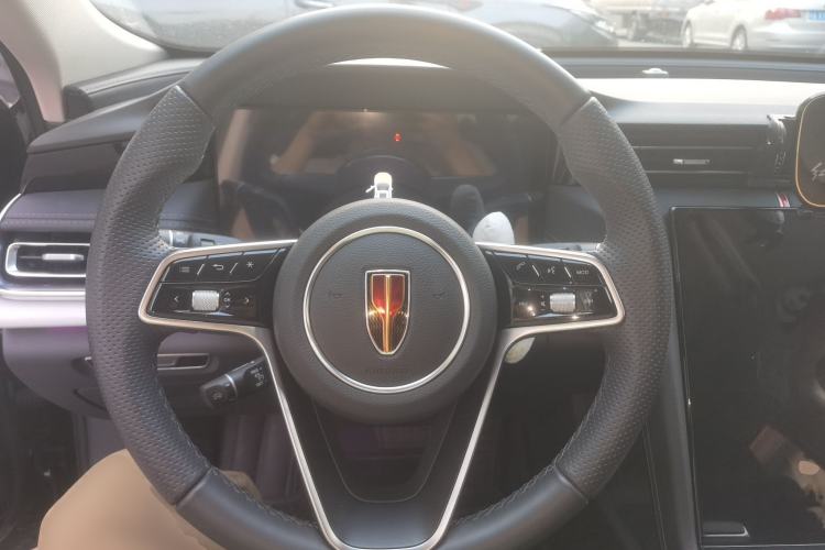 Used Hongqi H5 2025 2.0T Automatic Flag Edition – 500 000 Units Commemorative Version Steering Wheel