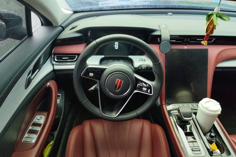 Used Hongqi H5 2025 2.0T Automatic Flag Edition – 500 000 Units Commemorative Version Steering Wheel