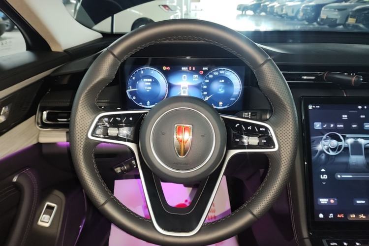 Used Hongqi H5 2025 2.0T Automatic Flag Edition – 500 000 Units Commemorative Version Steering Wheel