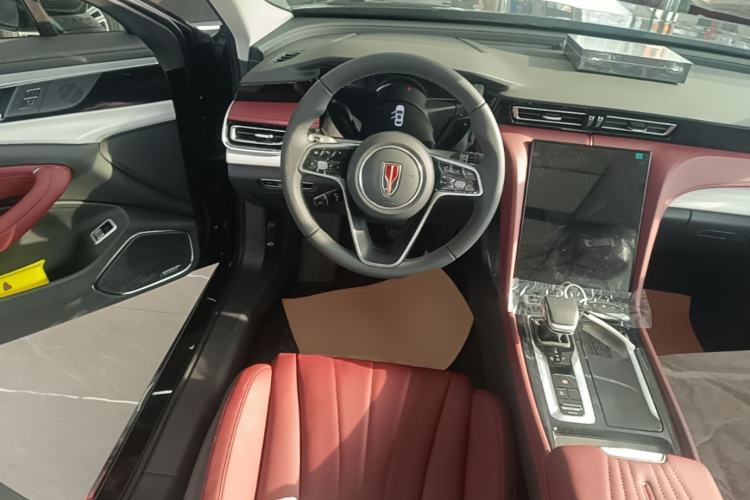 Used Hongqi H5 2025 2.0T Automatic Flag Edition – 500 000 Units Commemorative Version Steering Wheel