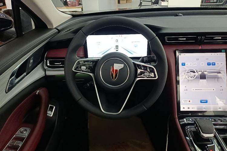 Used Hongqi H5 2025 2.0T Automatic Flag Edition – 500 000 Units Commemorative Version Steering Wheel