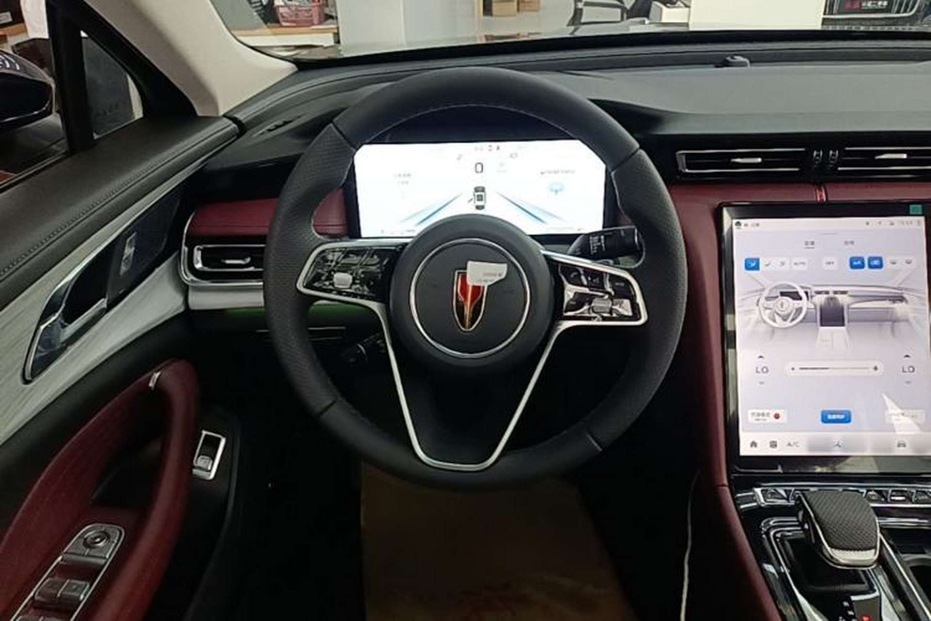 Used Hongqi H5 2025 2.0T Automatic Flag Edition – 500 000 Units Commemorative Version Steering Wheel