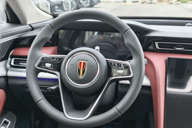 Used Hongqi H5 2025 2.0T Automatic Flag Edition – 500 000 Units Commemorative Version Steering Wheel
