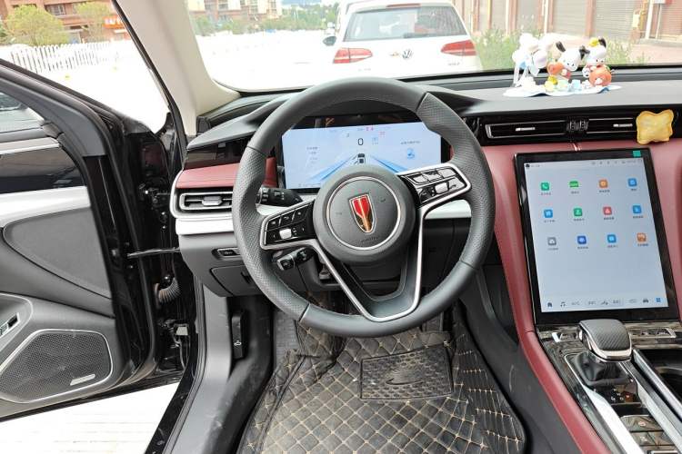 Used Hongqi H5 2025 2.0T Automatic Flag Edition – 500 000 Units Commemorative Version Steering Wheel