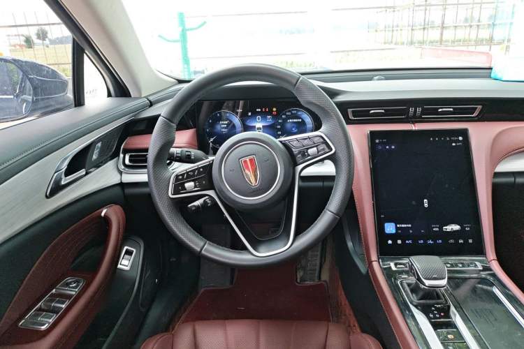Used Hongqi H5 2025 2.0T Automatic Flag Edition – 500 000 Units Commemorative Version Steering Wheel