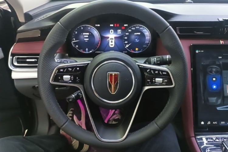 Used Hongqi H5 2025 2.0T Automatic Flagship 500 000th Unit Anniversary Edition Steering Wheel