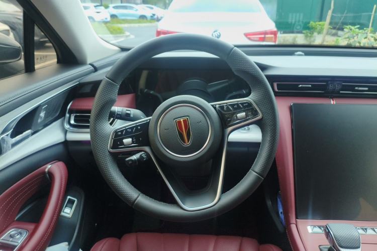 Used Hongqi H5 2025 2.0T Automatic Flag Edition – 500 000 Units Commemorative Version Steering Wheel
