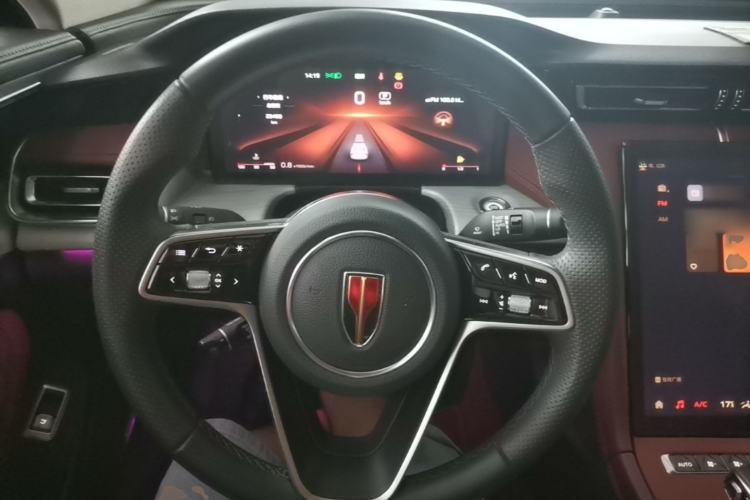 Used Hongqi H5 2025 2.0T Automatic Flag Edition – 500 000 Units Commemorative Version Steering Wheel