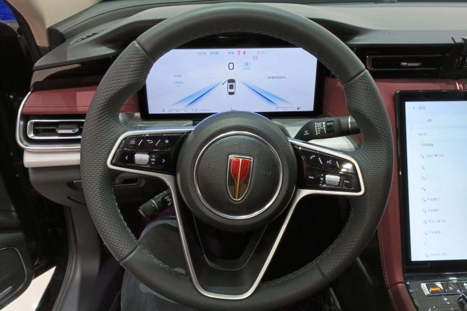 Used Hongqi H5 2025 2.0T Automatic Flag Edition – 500 000 Units Commemorative Version Steering Wheel