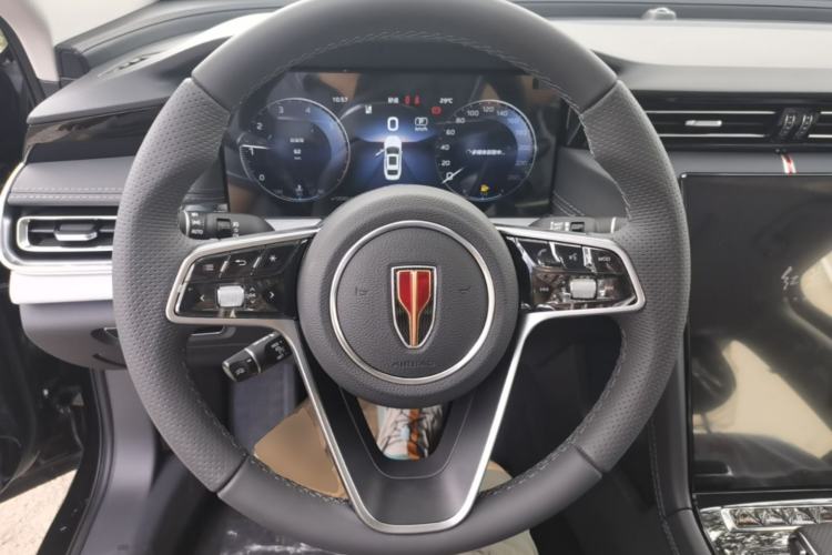 Used Hongqi H5 2025 2.0T Automatic Flag Edition – 500 000 Units Commemorative Version Steering Wheel