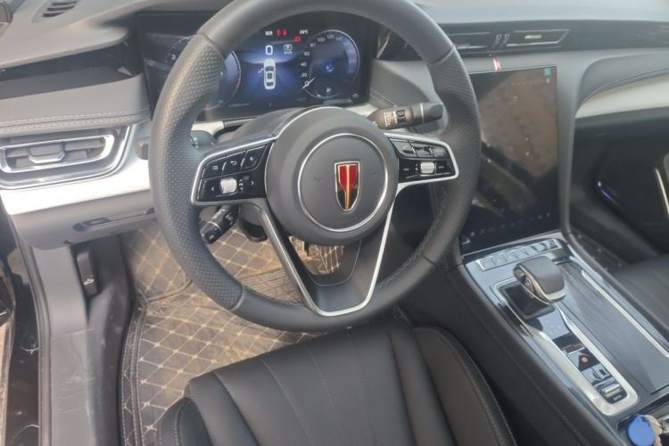 Used Hongqi H5 2025 2.0T Automatic Flag Edition – 500 000 Units Commemorative Version Steering Wheel