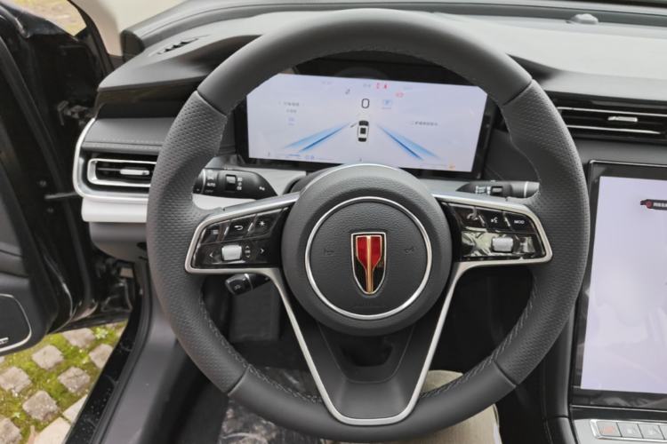 Used Hongqi H5 2025 2.0T Automatic Flag Edition – 500 000 Units Commemorative Version Steering Wheel