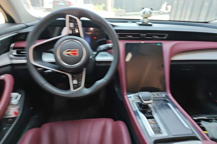 Used Hongqi H5 2025 1.5T DCT Qiyun 500 000th Unit Commemorative Edition Steering Wheel