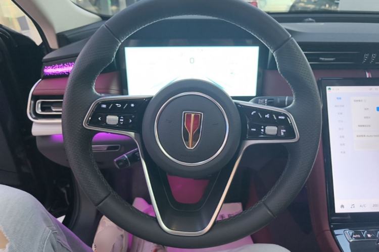 Used Hongqi H5 2025 2.0T Automatic Flag Edition – 500 000 Units Commemorative Version Steering Wheel