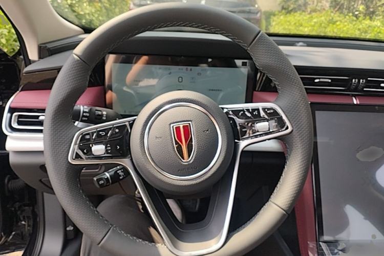 Used Hongqi H5 2025 2.0T Automatic Flag Edition – 500 000 Units Commemorative Version Steering Wheel