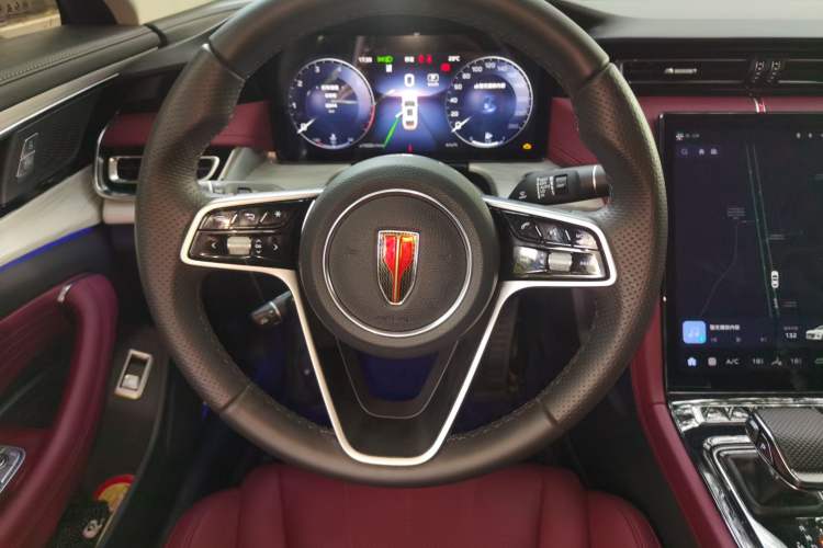 Used Hongqi H5 2025 2.0T Automatic Flag Edition – 500 000 Units Commemorative Version Steering Wheel