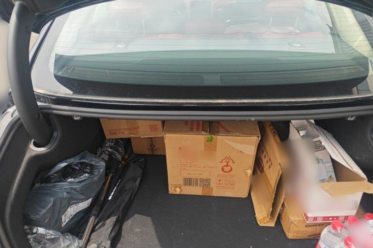 Used Hongqi H5 2025 1.5T DCT Qiyun 500 000th Unit Commemorative Edition Trunk