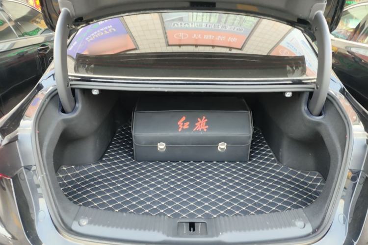 Used Hongqi H5 2025 2.0T Automatic Flag Edition – 500 000 Units Commemorative Version Trunk