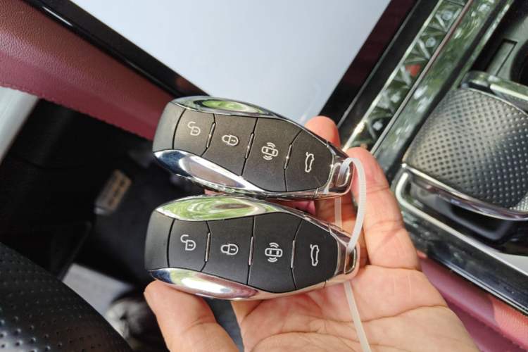 Used Hongqi H5 2025 1.5T DCT Qiyun 500 000th Unit Commemorative Edition Vehicle Key