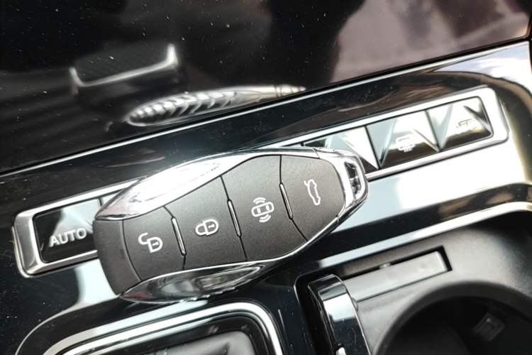 Used Hongqi H5 2025 1.5T DCT Qiyun 500 000th Unit Commemorative Edition Vehicle Key
